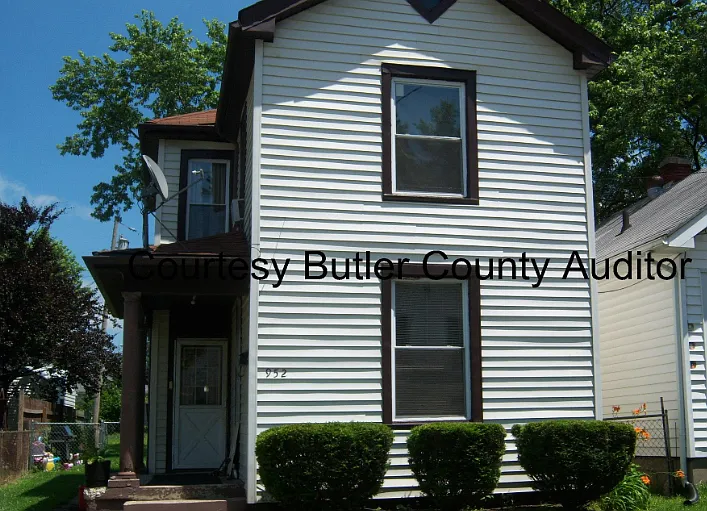 952 Shuler Ave photo 1