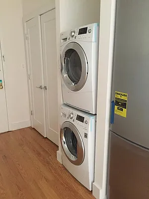 Rented by Uptown Flats LLC | media 19