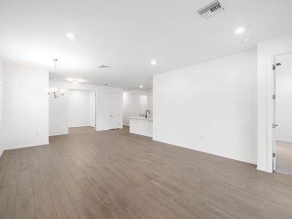 4th image of 1123 Tranquil Brook Dr