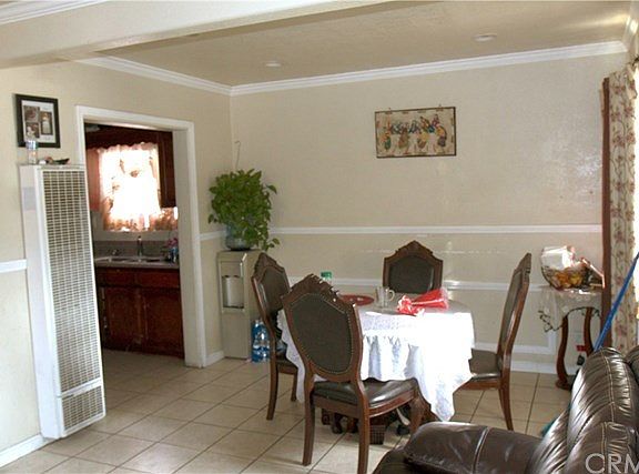3rd image of 10343 Kalmia St
