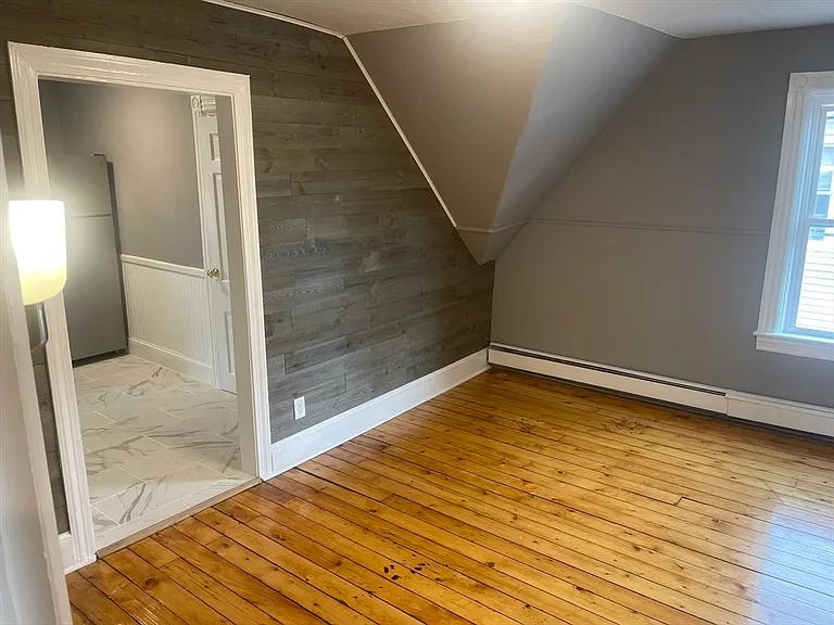 13 Broad St #3 — Photo 2
