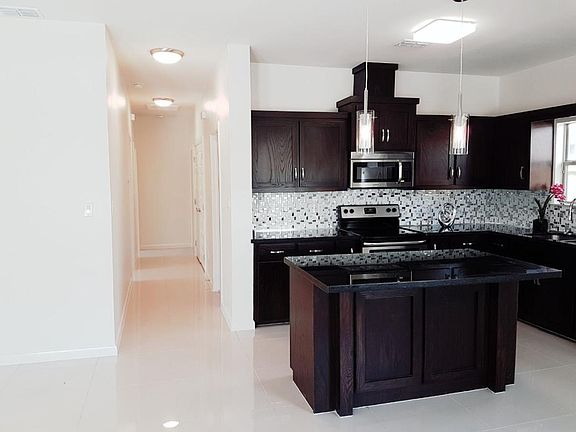 3rd image of 1709 W Smith Dr APT 1