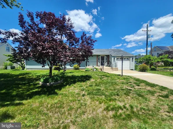 45 E 5th St, Florence, NJ 08518