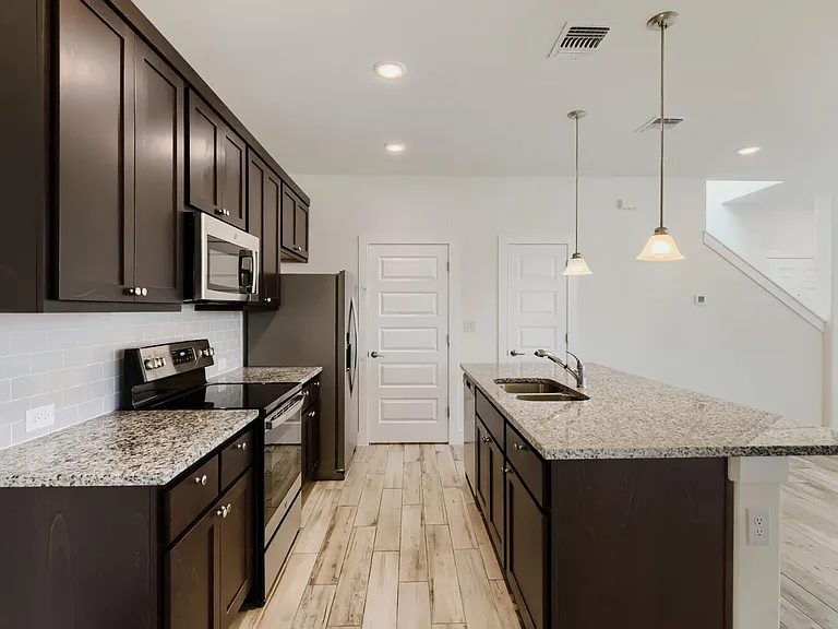 401 Parkline Dr #1A — Photo 6