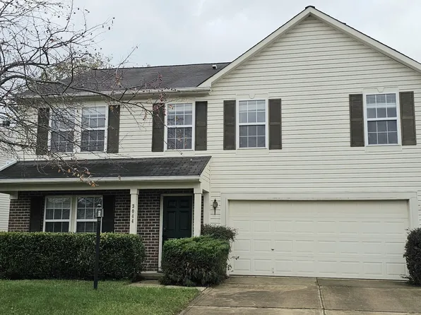 3044 Rolling Hill Dr, Columbus, IN 47201