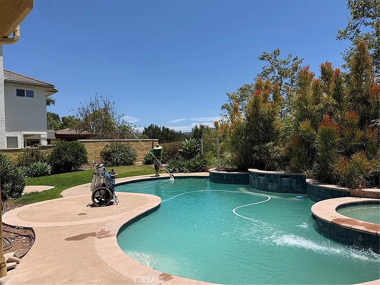 10 Danville Ln — Photo 24