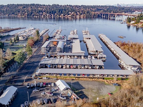 2nd image of 3911 Lake Washington Blvd SE #17