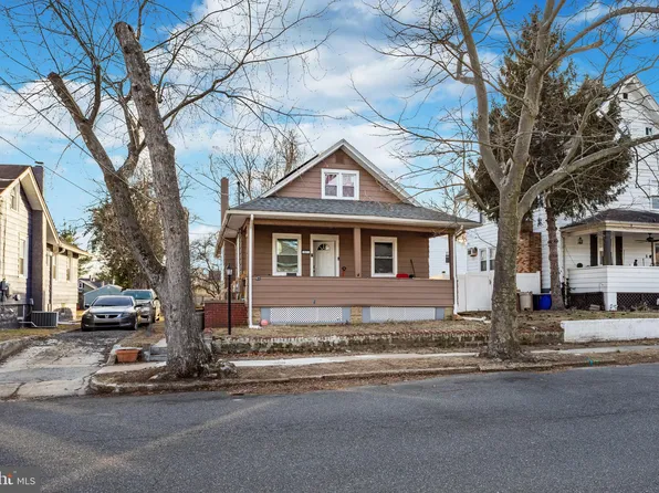 61 Watkins Ave, Woodbury, NJ 08096