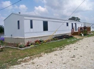 15673 Macey Rd, Hearne, TX 77859