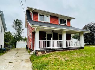 2151 3rd St NE, Canton, OH 44704