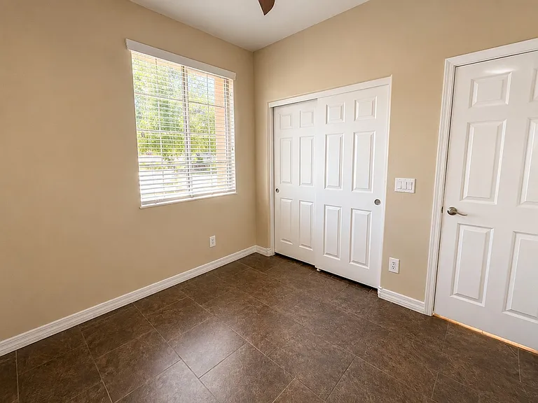 8206 S 22nd Ln — Photo 22
