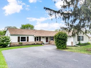 108 Mellbrook Rd, Bolingbrook, IL 60440