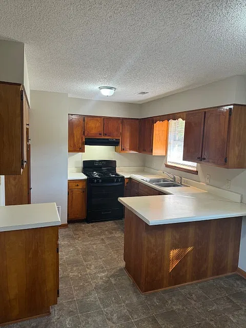 5671 Chapel Hill Dr — Photo 2