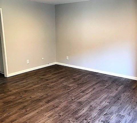 3rd image of 4146 32nd St APT 4