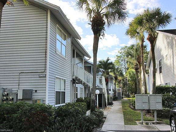 2nd image of 1965 Courtyard Way #E 201