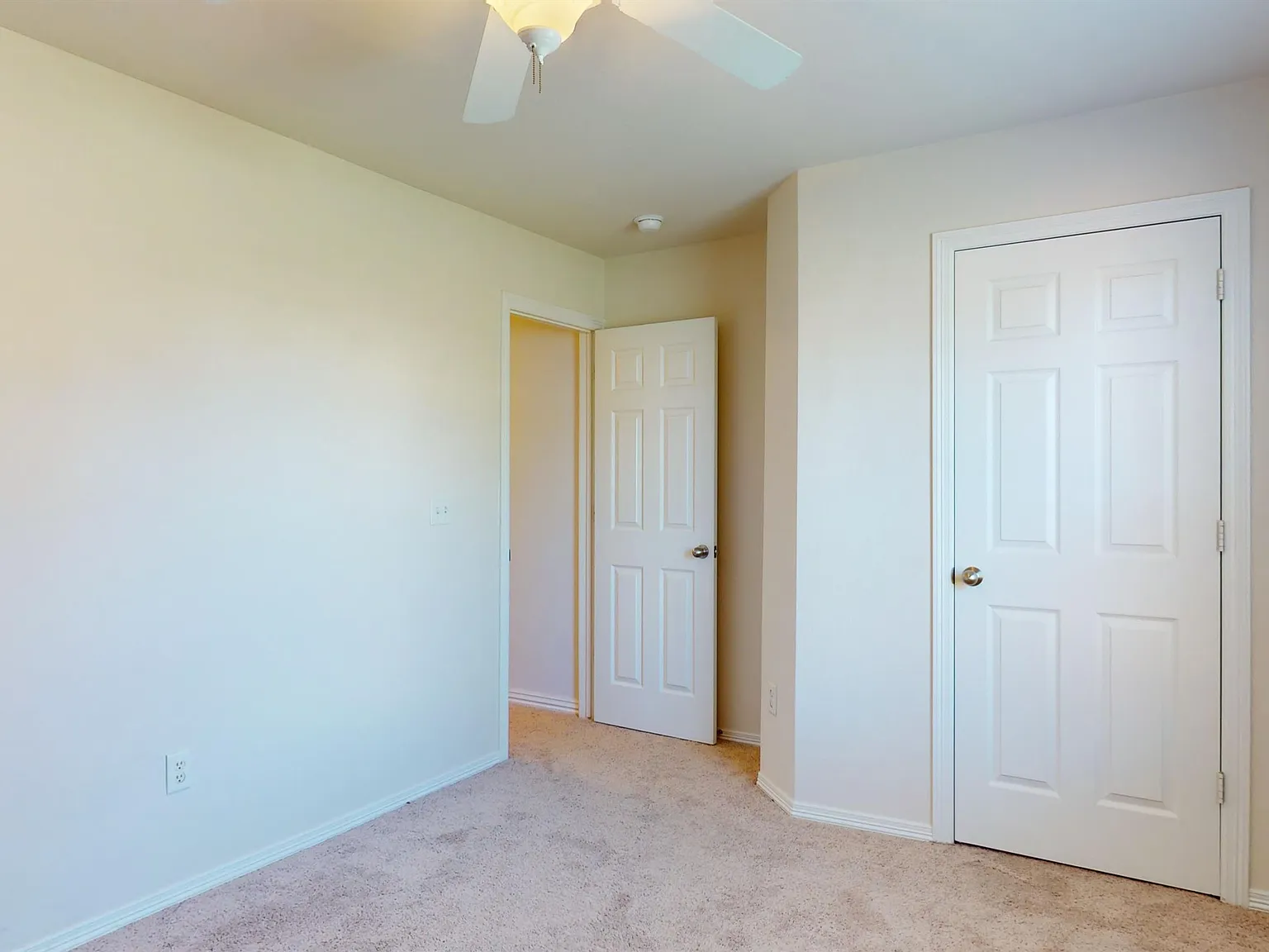 691 North Meadowlands Drive - 1 — Photo 3