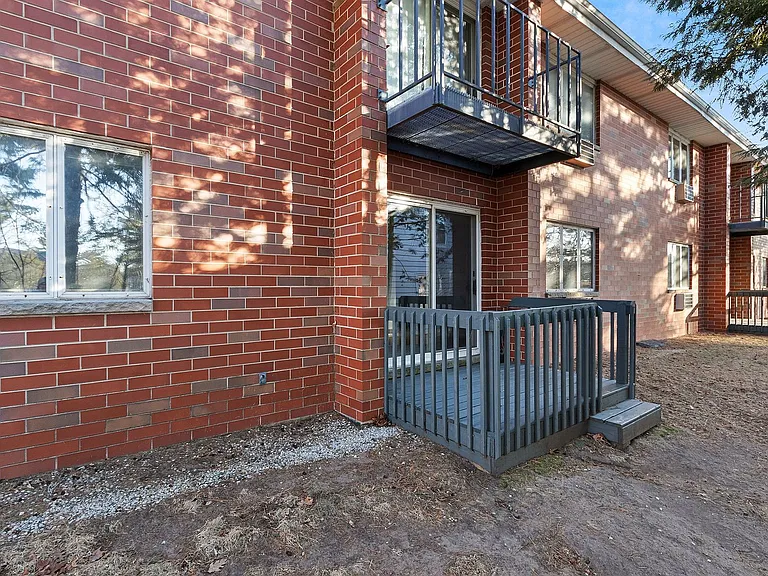 East Shore Apartments — Photo 14