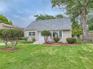 7945 Laramie Ave, Burbank, IL