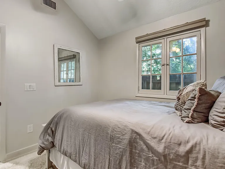 4050 McGirts Blvd — Photo 19