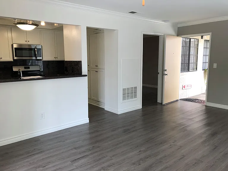 8601-8609 Walker St — Photo 14
