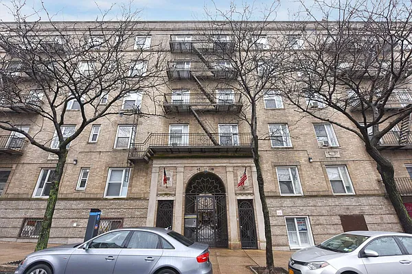 Sold by Keller Williams Realty Landmark | media 12