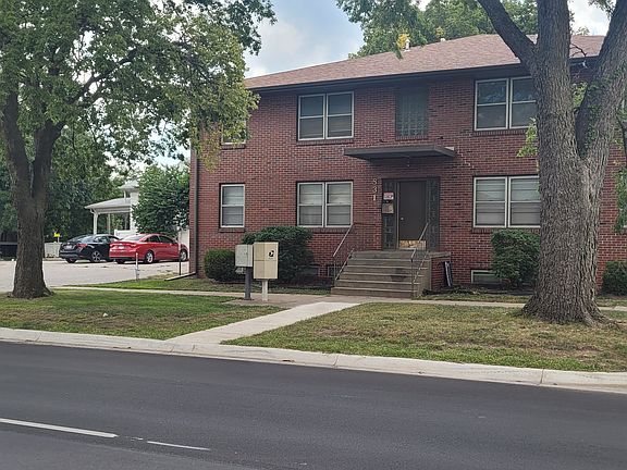 4th image of 831 S 17th St APT 6