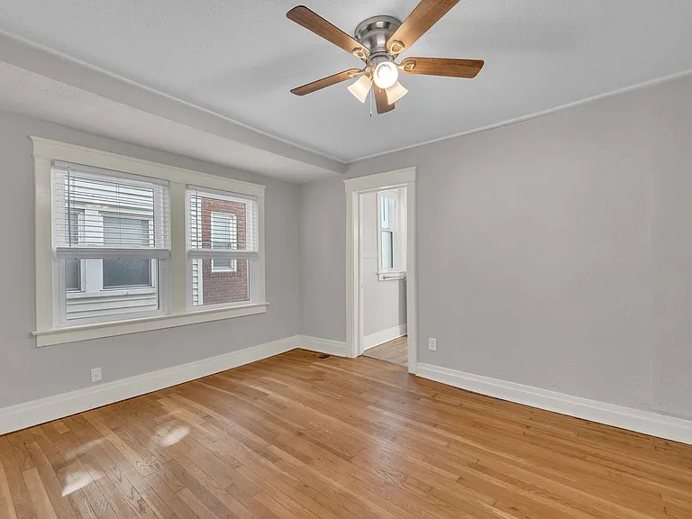 4220 Harrison St — Photo 11