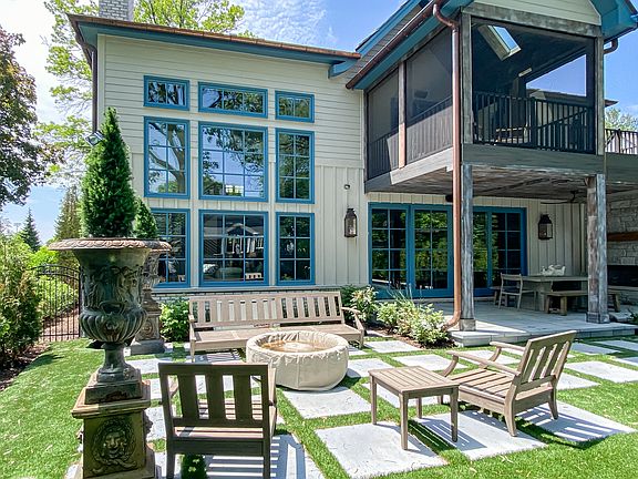 7th image of this home