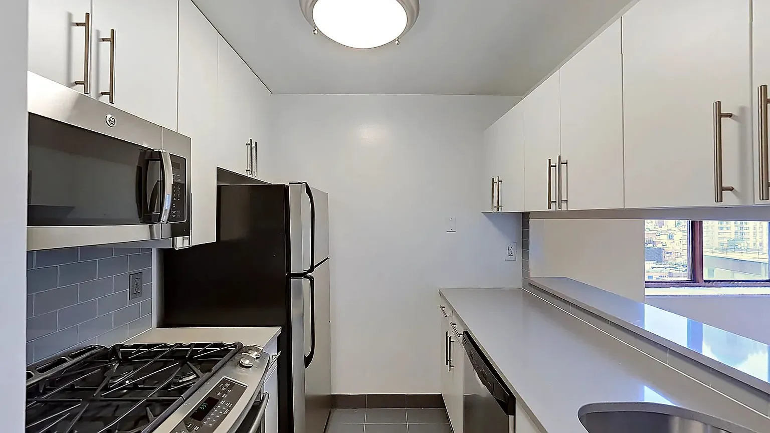 260 West 52nd Street — Photo 1