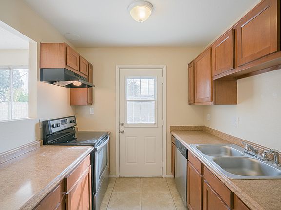 4th image of 4243 W Morten Ave