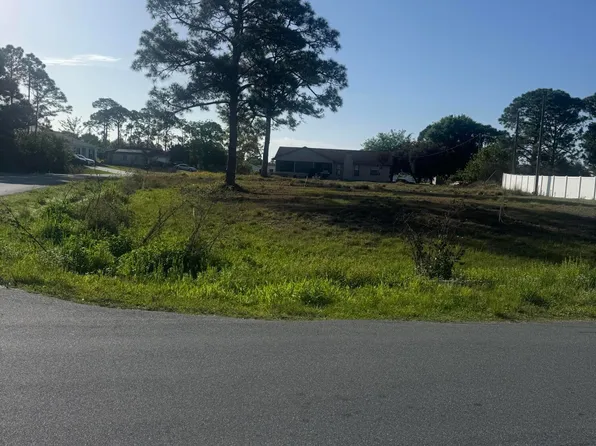 2901 Toulon Rd SE, Palm Bay, FL 32909