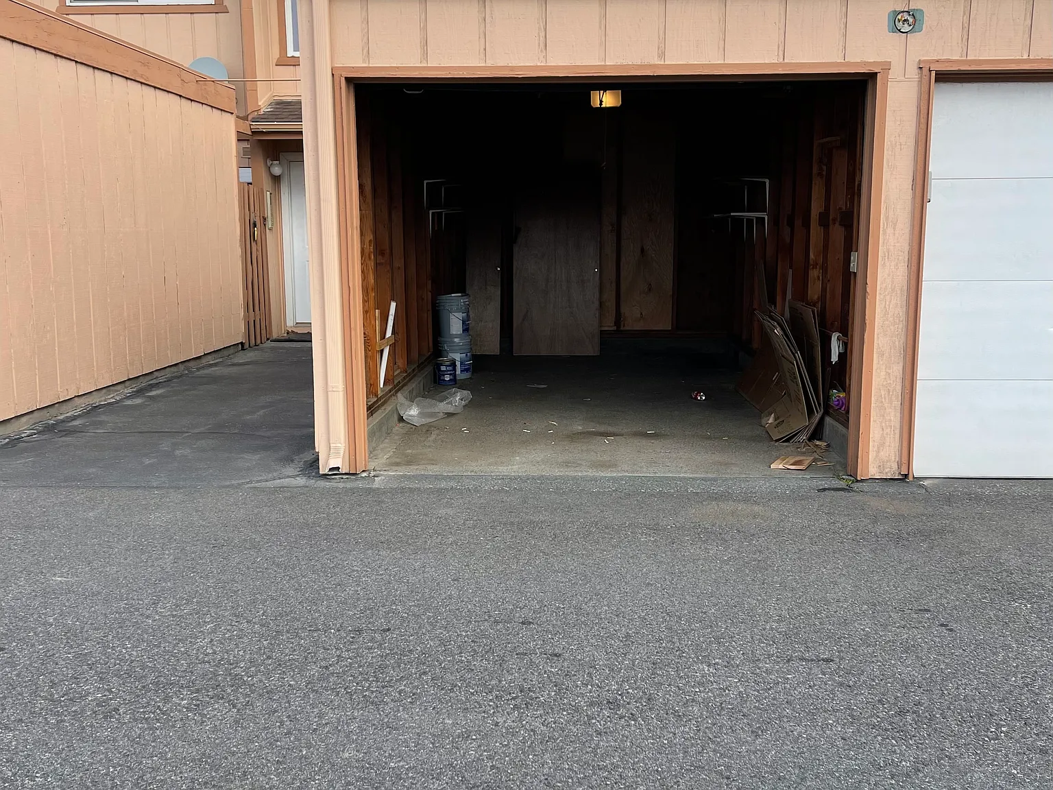 2 bed, 850 sqft, $1,395 — Photo 2