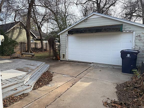3rd image of 1220 NW 22nd St