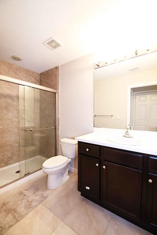 3 bed, 2.0 bath, 1348 sqft, $3,000 — Photo 4