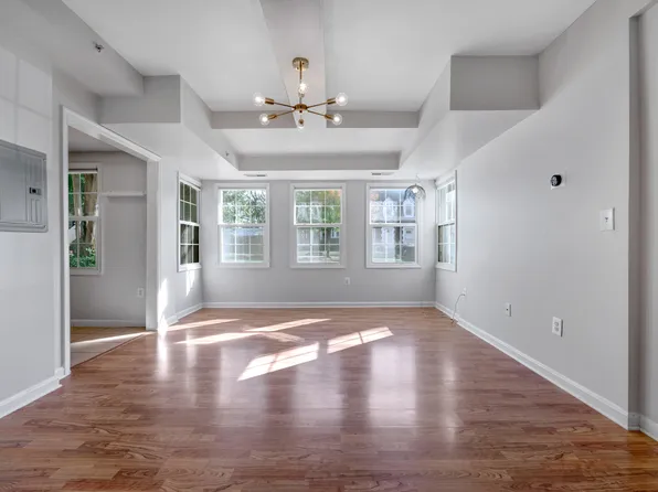 700 Jefferson St NW APT 103, Washington, DC 20011