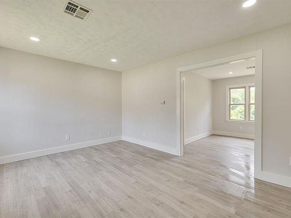 3rd image of 2704 NE Success St