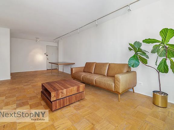 3rd image of 245 E 54th St APT 15R