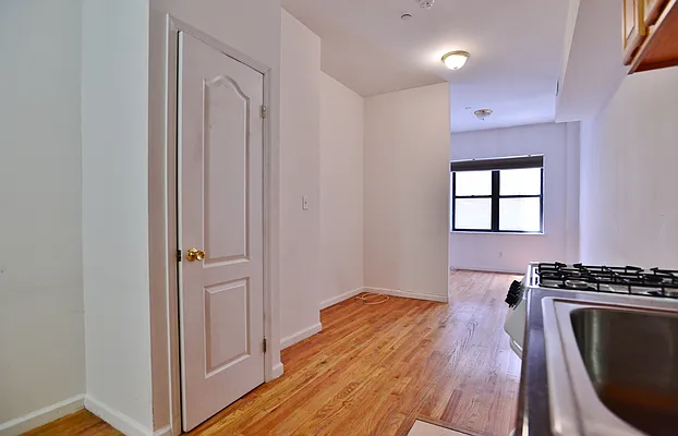 Rented by J Misrahi Realty Corp | media 2