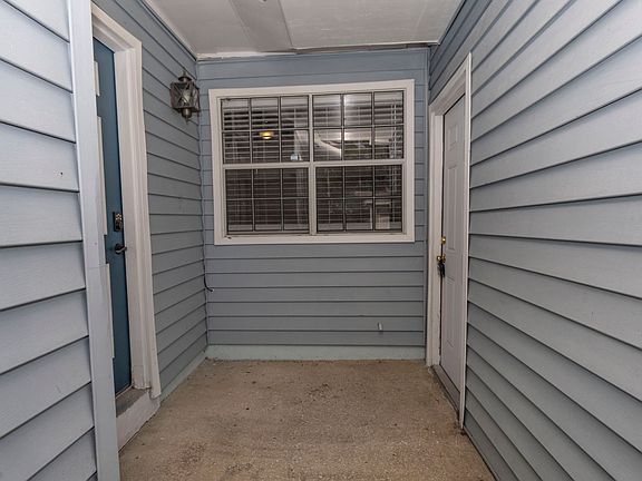 3rd image of 1360 Landry Cir