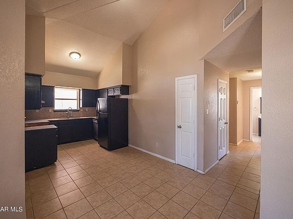 5th image of 12156 Royal Woods Dr