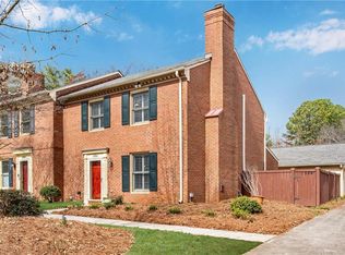 1086 Old Roswell Rd, Roswell, GA 30076