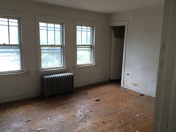 5th image of 316 N 2nd Ave