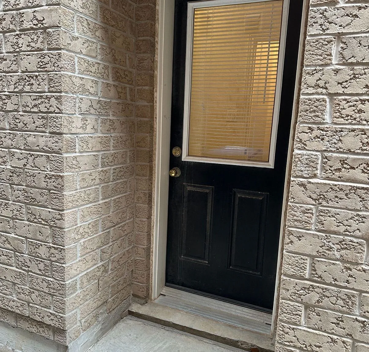 4 bed, $2,000 — Photo 2