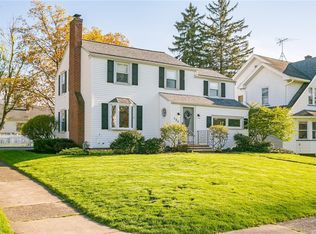 135 Elmcroft Rd, Rochester, NY 14609