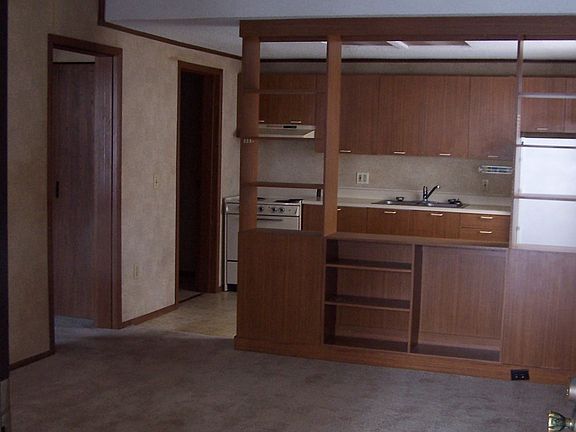2nd image of 8108C Glen Hollow Dr