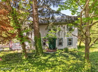 32 Sears Ave, Atlantic Highlands, NJ 07716