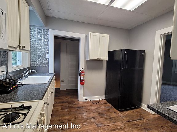 4th image of 195 Watson Blvd #11372833