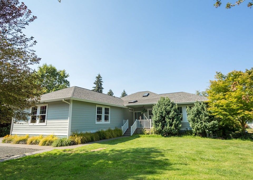 1st image of 3216 36th Ave NE