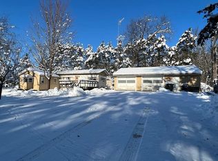 E10312 N Reedsburg Rd, Baraboo, WI 53913