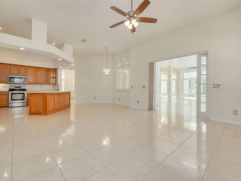 3713 Siena Ln — Photo 14